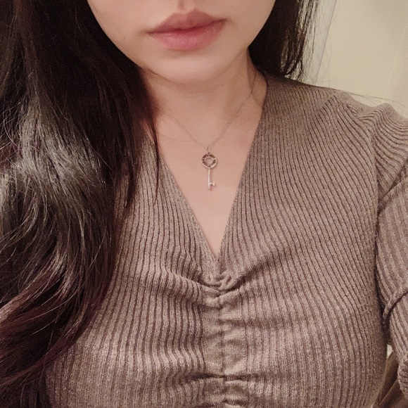 Tiffany&co. 18K gold Atlas key pendant necklace - Picture 10 of 10